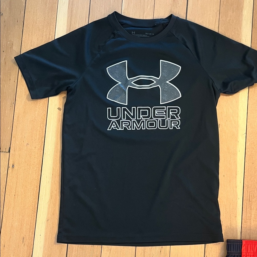 Boys size Medium Activewear Bundle! - Picture 6 of 11